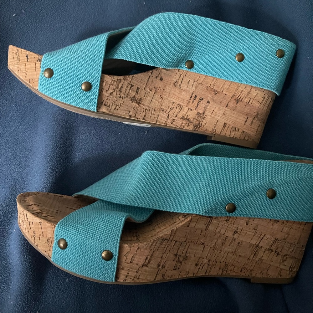Cato Wedges